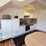 duplex apartment - city centre - airconditioned - netflix - 2 balconies